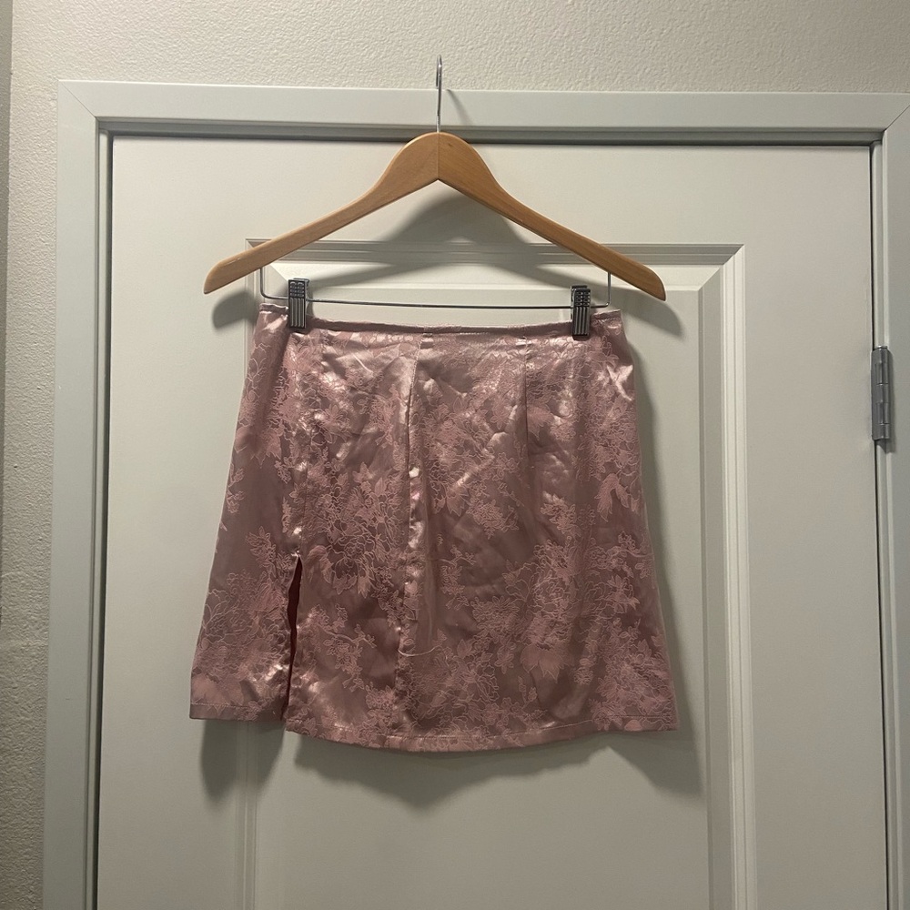 women’s pink mini skirt